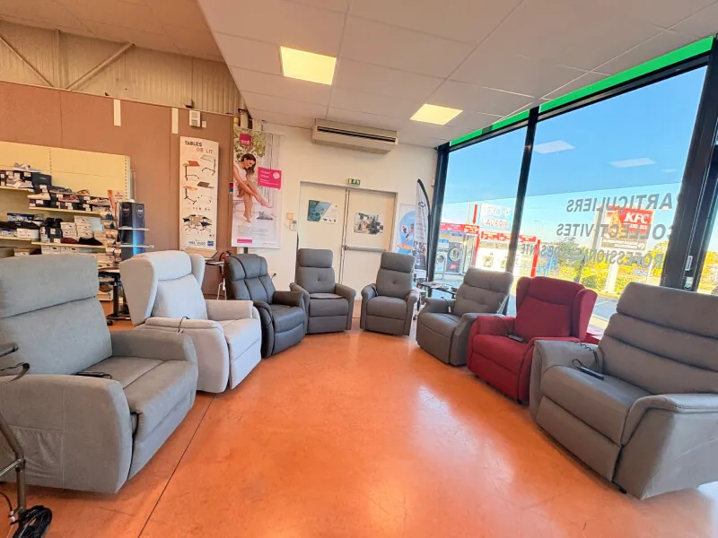 Le showroom SMS de Saintes et sa gamme de fauteuils releveurs